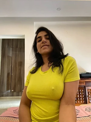 sexy indian girl backshots