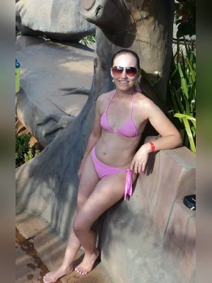 Edneia SLUTwife
