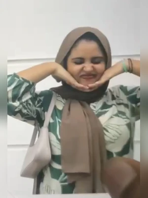 Beautiful kerala Mallu desi Indian teen Hijabi Muslim college girl busty chubby huge big boobs tank big ass sex positions hard fuck blowjob with her lover in hotel room and her home leaked viral