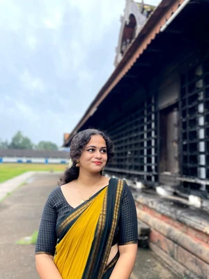 Cute South Indian girl👅