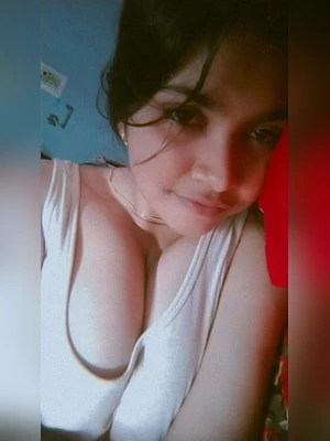 19-bangladeshi_tanker_gf_pressing_boobs_-_porn_-_erome_21.jpg