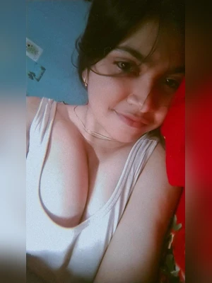 3-bangladeshi_tanker_gf_pressing_boobs_-_porn_-_erome.jpg