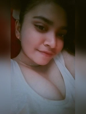 4-bangladeshi_tanker_gf_pressing_boobs_-_porn_-_erome_1.jpg