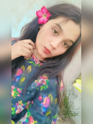 Bangladeshi Muslim Hijabi village girl solo fingering