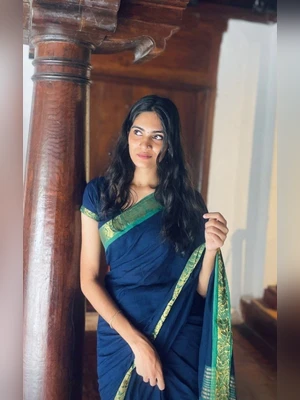 Beautiful cute slim teen Mallu kerala desi Indian college girl leaked self made nude fingering ass boobs show to her professor for grace marks
