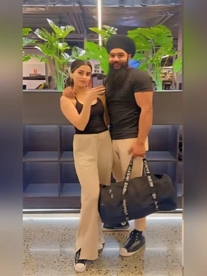 Beautiful Sexy Punjabi Sardarni Hard Doggy Fucking