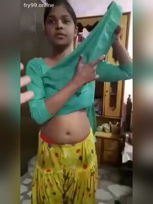 Virgin Desi Girl Small Boobs and Pussy