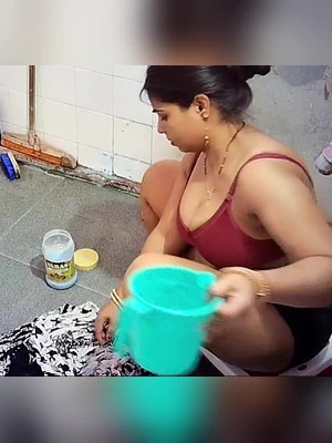 Desi Bhabhi nude bathing new colection