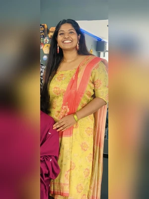 Kerala TVS sales girl Seetha nude selfie