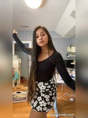 Sexy Indian Horny Cheater Wife Blowjob Fingering