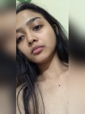 CUTE SLIM YOUNG NORTHEAST GIRL SHOWING TIGHT HAIRY PUSSY 🔥😍🤤