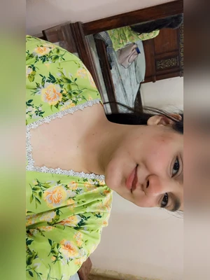Sexy Desi Pakistani big tits girl horny girl