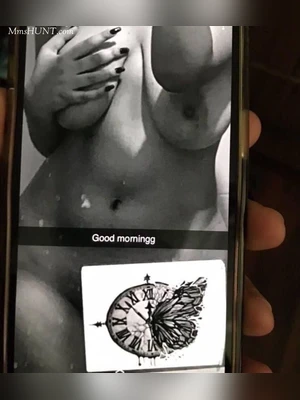 2-sexy-indian-high-class-babe-showing-her-boobs-3.jpg