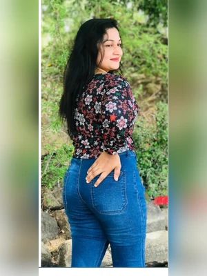 Sl busty best friend