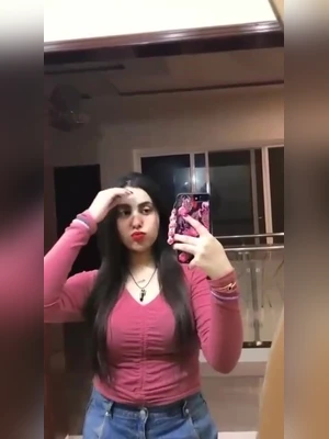Bangladeshi chubby girl pressing her Big Boobs😍
