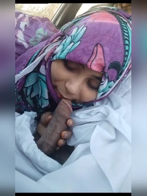 Young Muslim Girl Blowjob Car Mms Viral