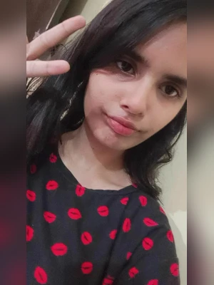 NIKITA SHARMA Delhi girl sending her nudes to their school seniors #sexy #hot #boobs #tits #pussy #hairypussy