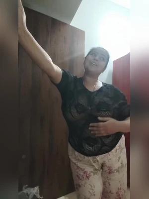 Large Tanker Girlfriend Poonam Choudhary Revealing Her Big Cleavages