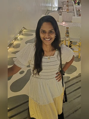 Beautiful indian girl boobs show
