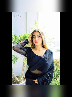 Desi Cute Beautiful Cuckold Sexy lesbian Instagram Influencer Homemade Modeling Full Nude Show, Fingering