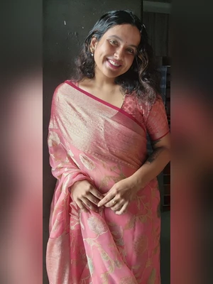 Desi Cute Beautiful Cuckold Sexy lesbian Instagram Influencer Homemade Modeling Full Nude Show, Fingering