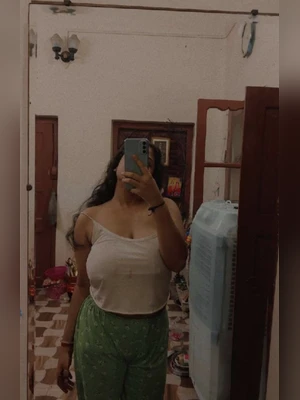 Horny teen selfie for lover
