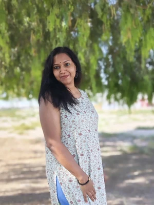 Mallu Indian desi hot sexy temptations part-1, teen girl devapriya nuded, showing her boobs( leaked)