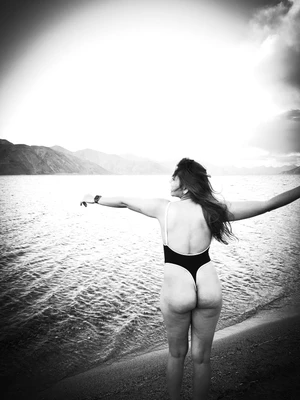 Priyanka Prateek Slim Figure Slut Girlfriend in Bikini