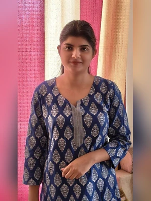 Beautiful cute desi Indian kerala Mallu college girl petite boobs hardcore sex moaning boobs squeezed by her lover in hotel room and leaked viral moaning hard
