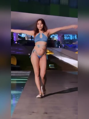 Priyanka Prateek Slim Figure Slut Girlfriend in Bikini