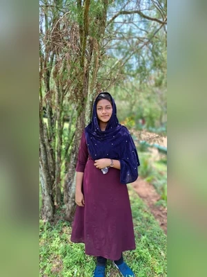 Beautiful Kerala Mallu desi Indian Muslim Hijabi girl leaked nude self made fingering big busty boobs shown leaked viral by her husbands lover