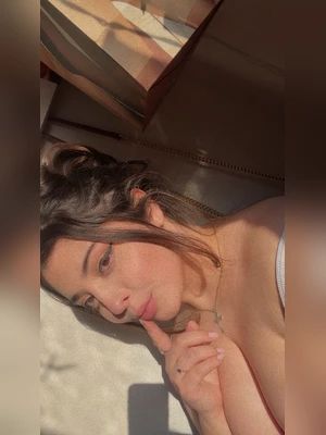 Beautiful Latina nice tits