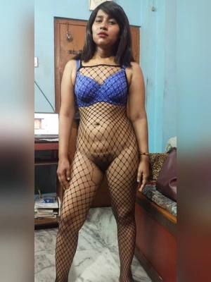 Desi Sexy Bitch fishnet show