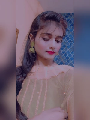 Randi Hijabi gf sana pressing boobs