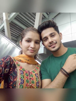 Famous gf shaerd by her bf.
