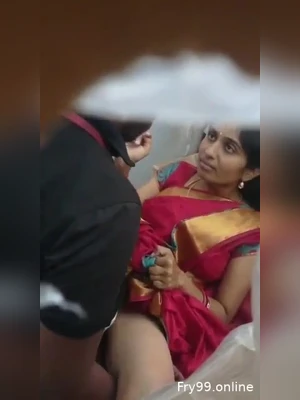 Kannada Aunty Hidden Sex In Store Room Viral Clip