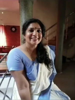 Mallu aunty affair cheating nudes leaked
