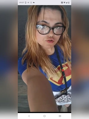 Sexy Liverpool Supergirl