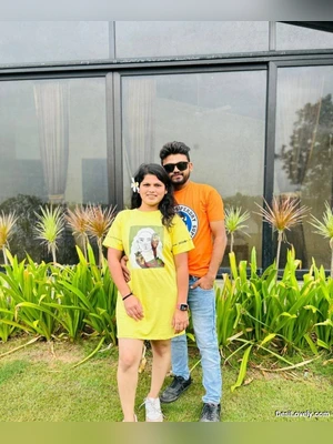 Desi wife showing her husband
