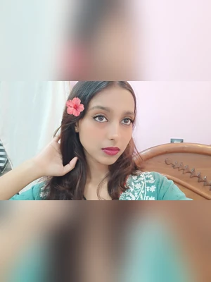 Desi Indian College Slut