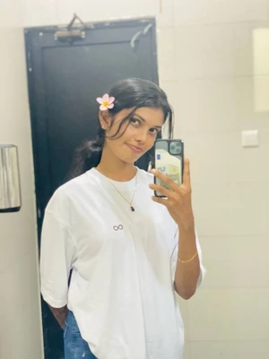 Sri Lankan Beautiful Girl Suck and Anal Fuck with BF
