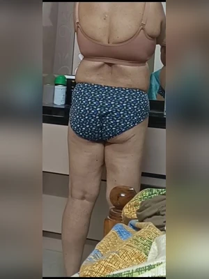Oiling in panty n bra
